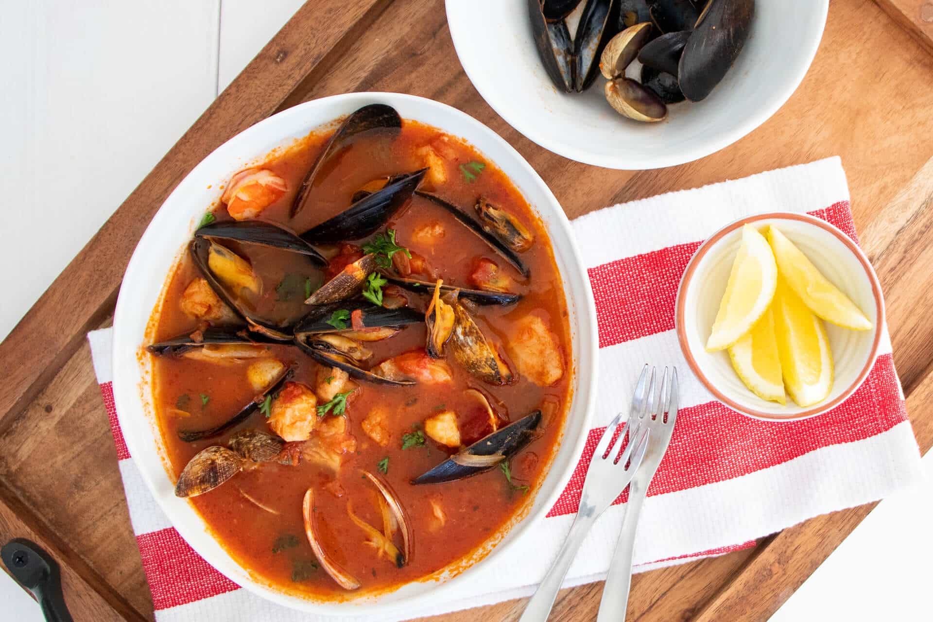 Simple Authentic Cioppino Recipe - Nonna Pia's