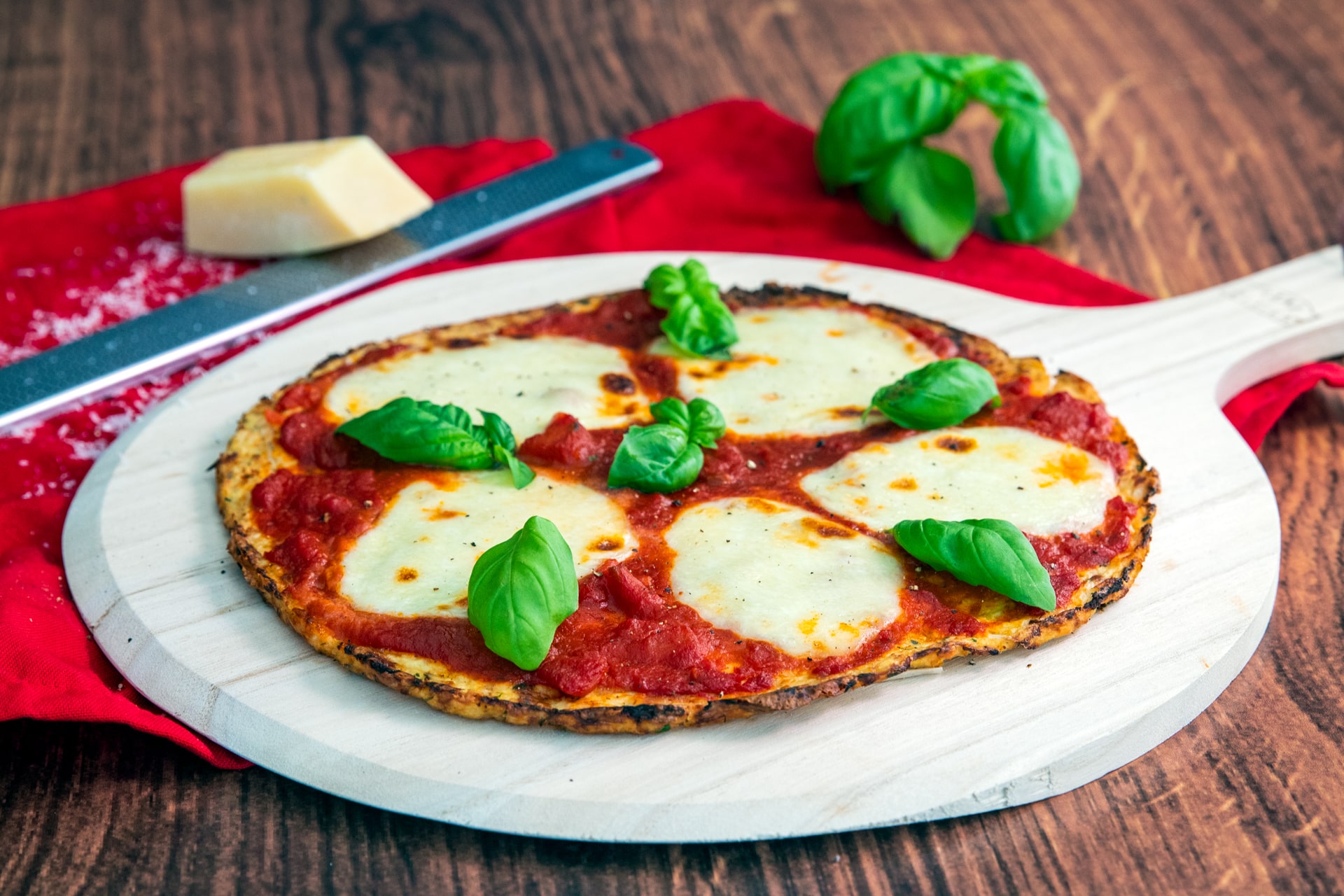 Low Carb Spicy Pizza Margherita – Nonna Pia's